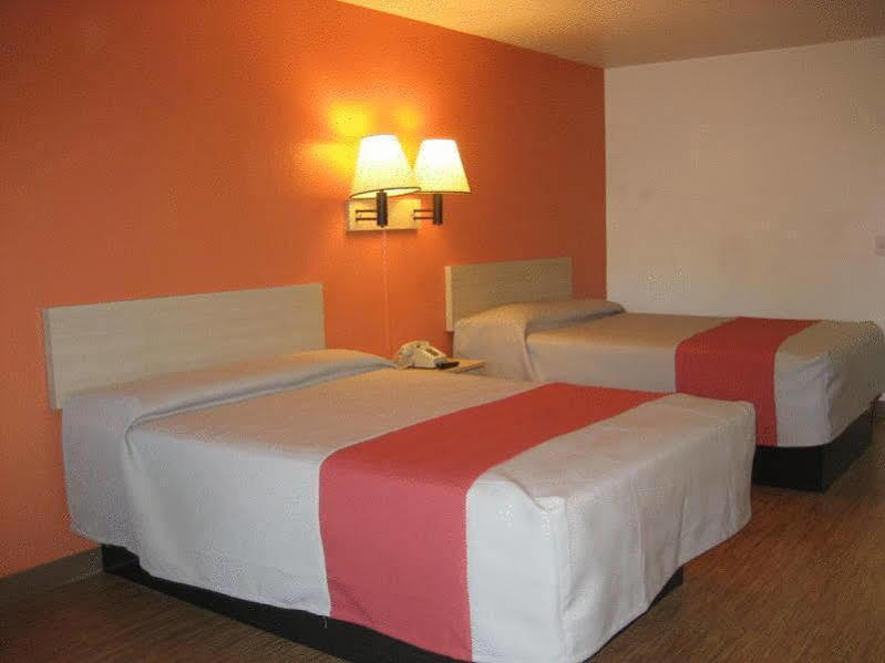 Motel 6-Raleigh, Nc - Cary Eksteriør bilde